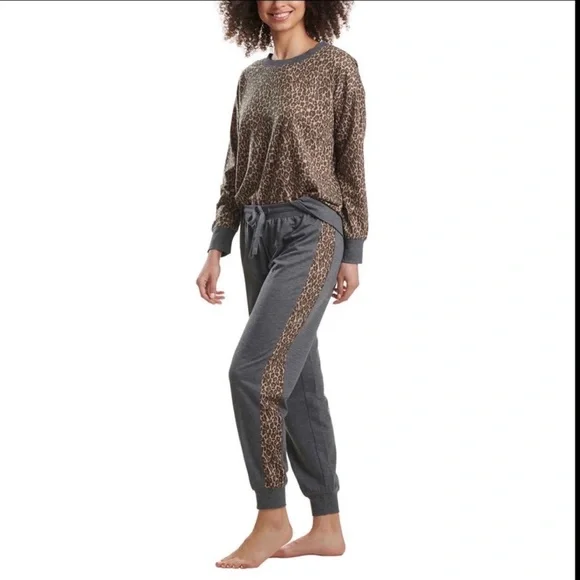 Splendid leopard and gray loungewear set M - Picture 3 of 6